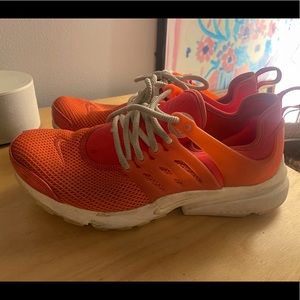 Nike Air Presto - Mango